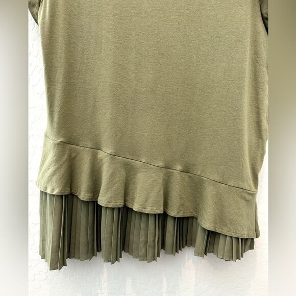 SIMPLY VERA VERA WANG | Olive Green Pleated Hem Tunic Tee Shirt | Medium - Picture 4 of 8